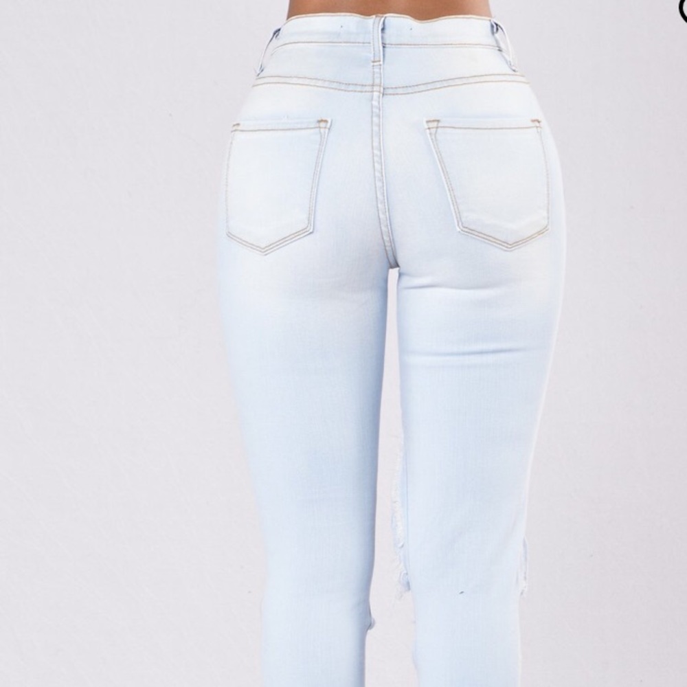 NWT Beach Bum Jeans - Light Blue - Picture 3 of 8